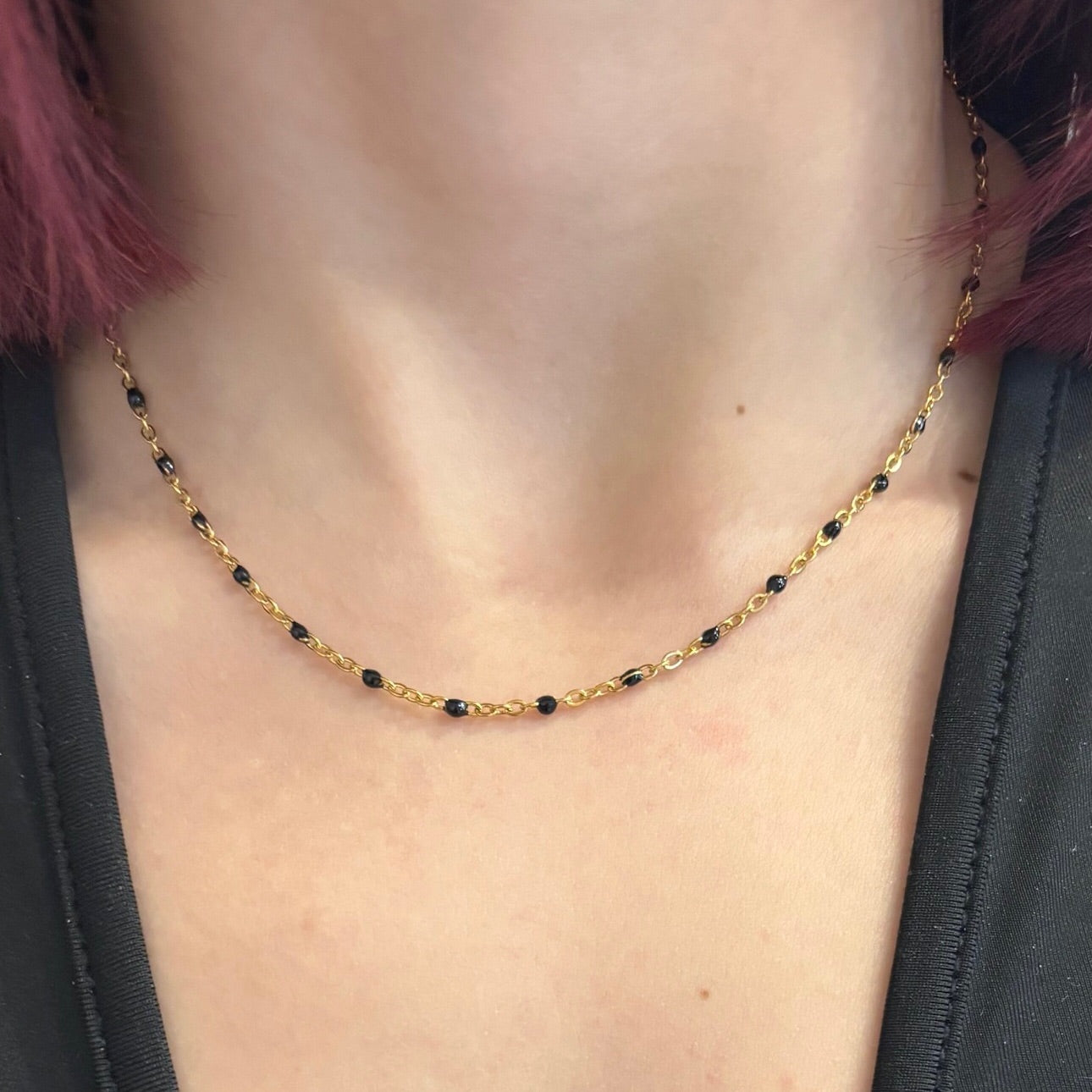 Collier Couleur doré et noir